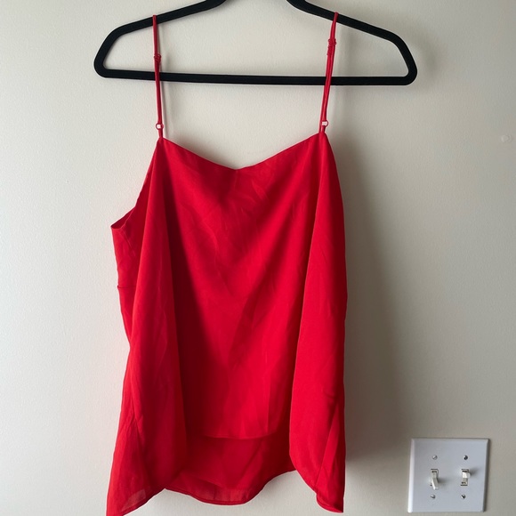 ❤️SOLD OFF PM❤️ NWT H&M Red Tank Top Size L - Picture 3 of 3